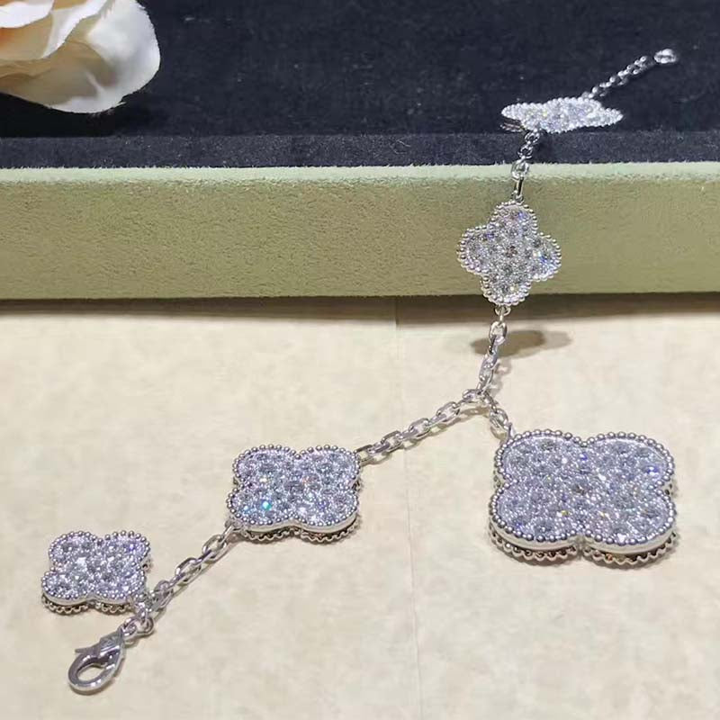 DIANA CLOVER 6 MOTIFS SILVER DIAMOND BRACELET