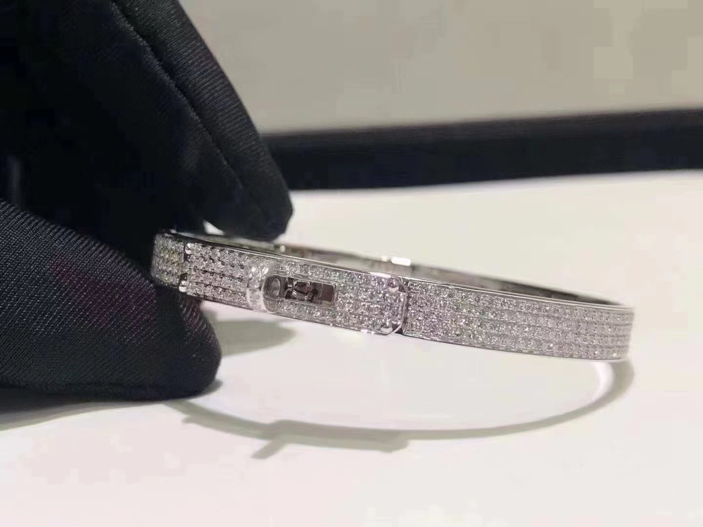 DIANA HM KELLY BRACELET IN SILVER AND FULL PAVE DIAMOND
